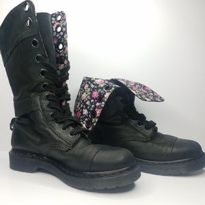 Doc Martens Color Black Leather Combat Boots